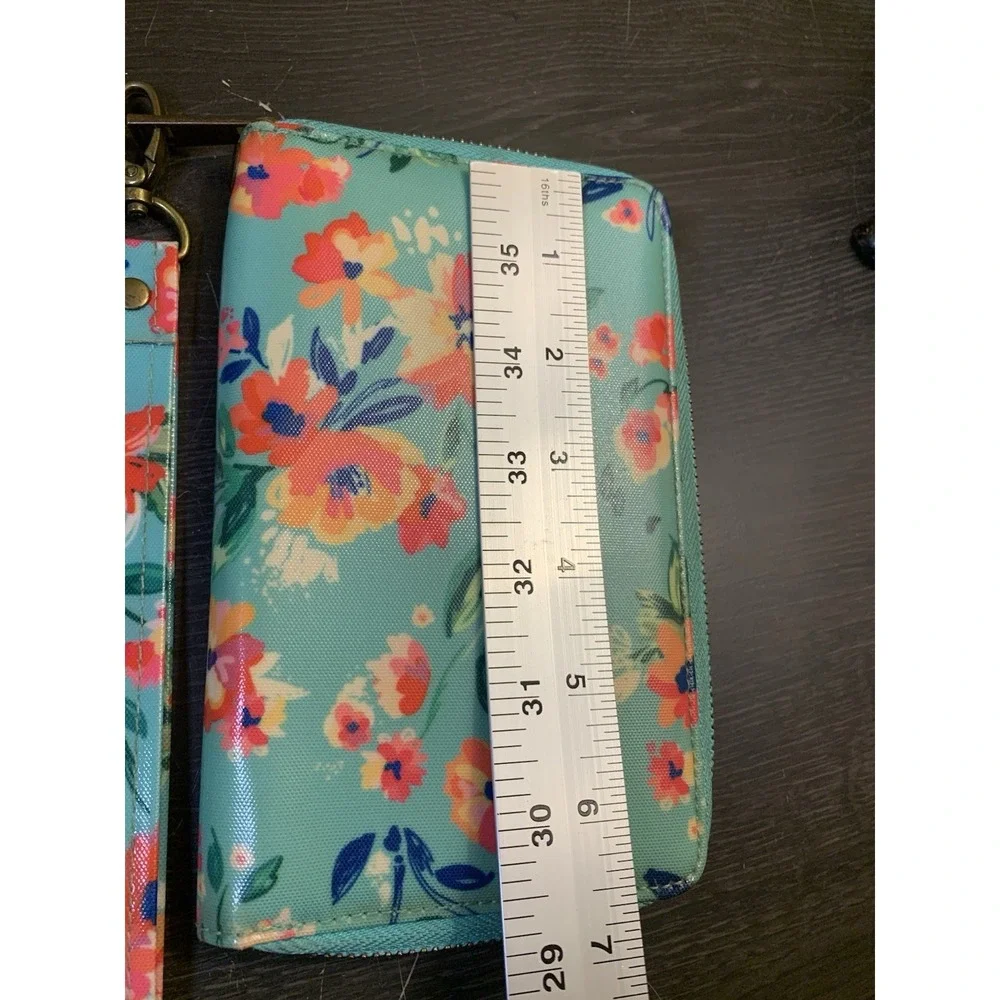 Wander Wallet Floral Bloom Wristlet 7